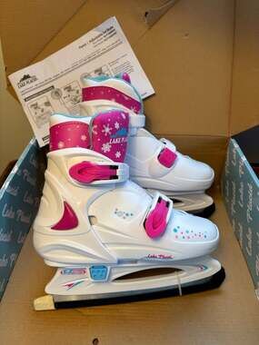 Lake Placid Girls' Adjustable Ice Skates in size 11-1.
